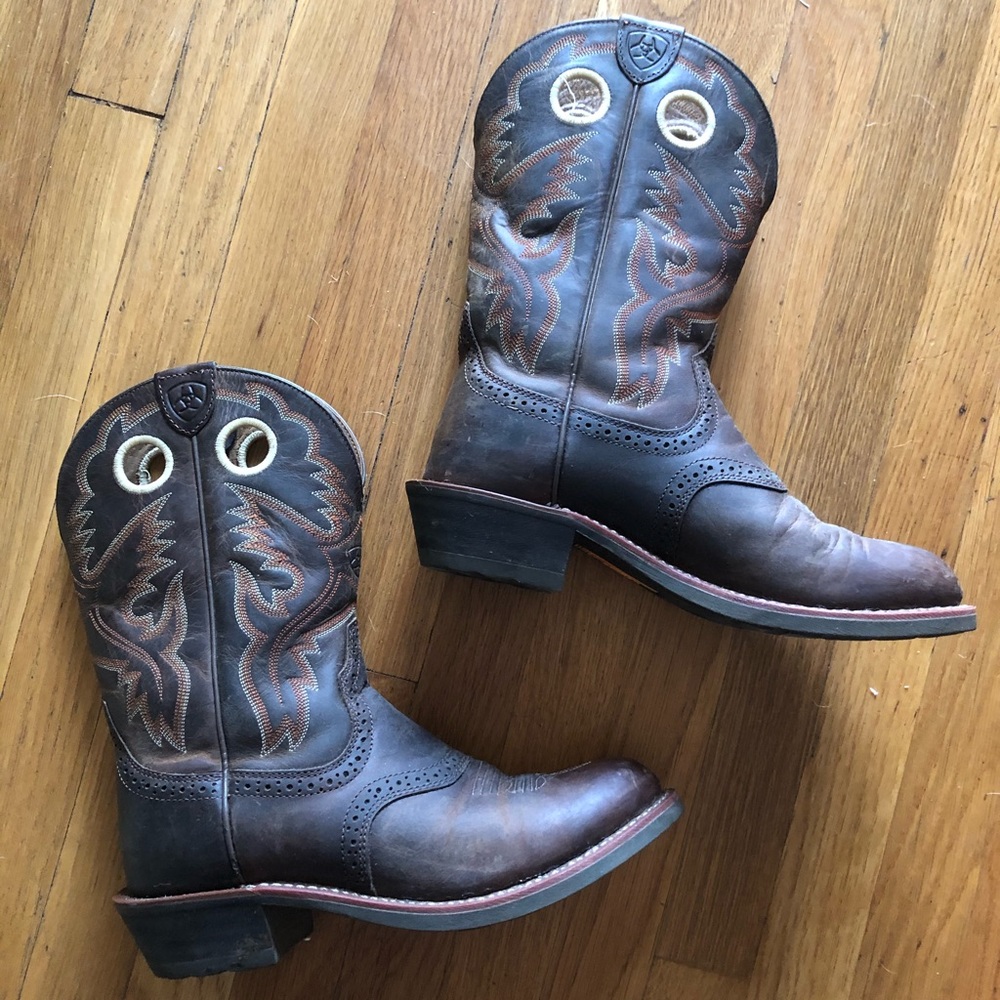Round Toe Western Boots